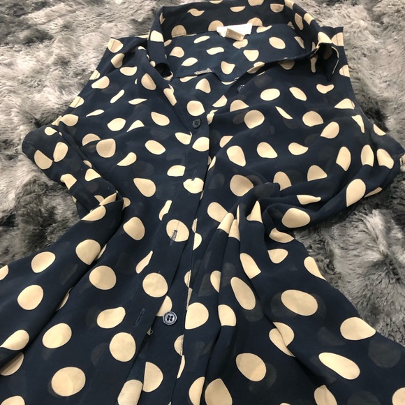 CHIFFON DARK BLUE BLACK YELLOW BUTTON UP HIGH LOW POLKA DOT TANK - Picture 4 of 8